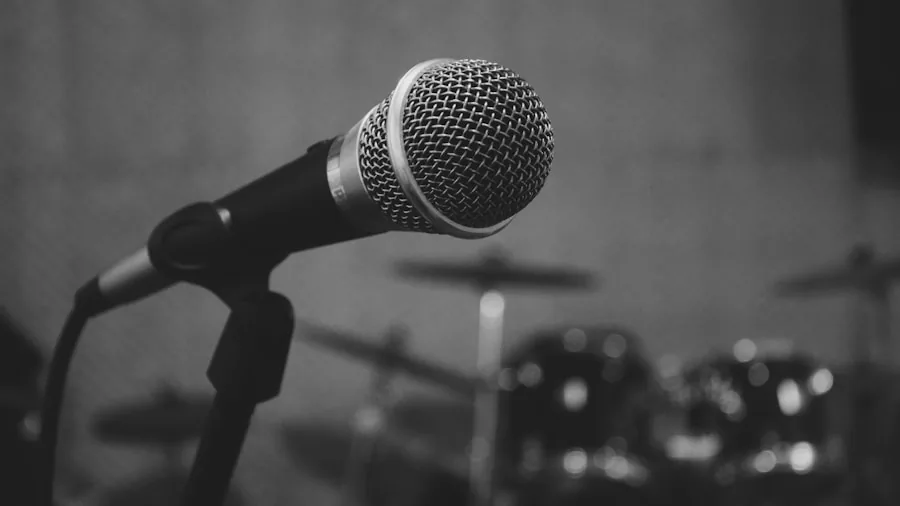 AI microphone noise rejection setup