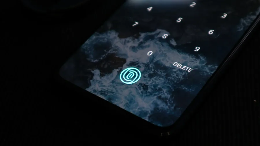 biometric authentication face unlock smartphone
