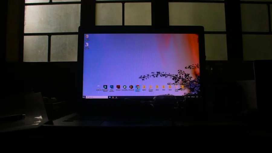 dark mode browser window on desktop