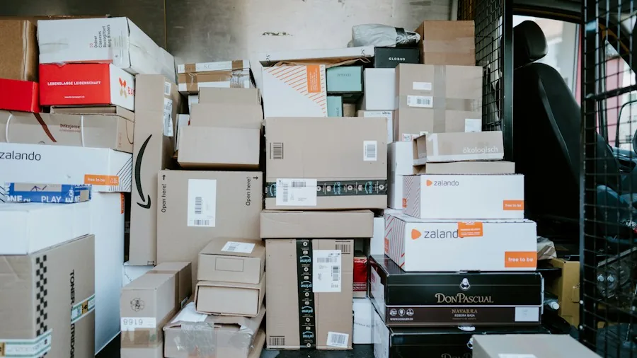 delivery boxes shipping logistics
