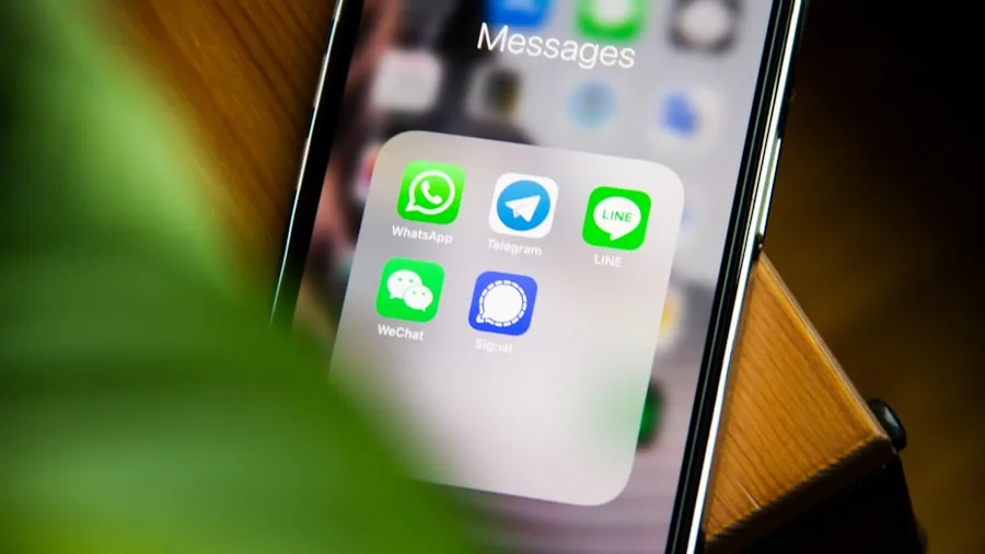 direct messaging app interface communication