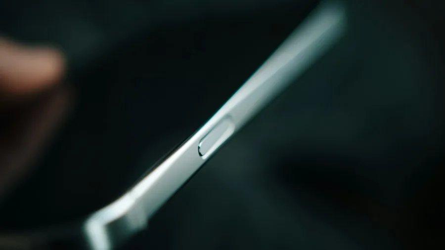 folding phone hinge mechanism close up