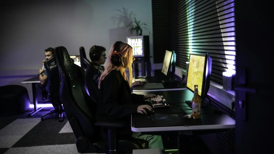gamers playing multiplayer together