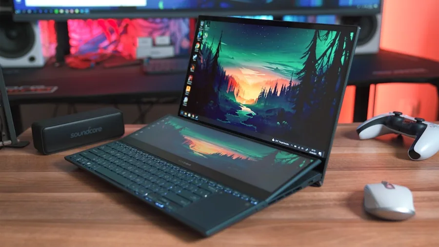gaming laptop display screen