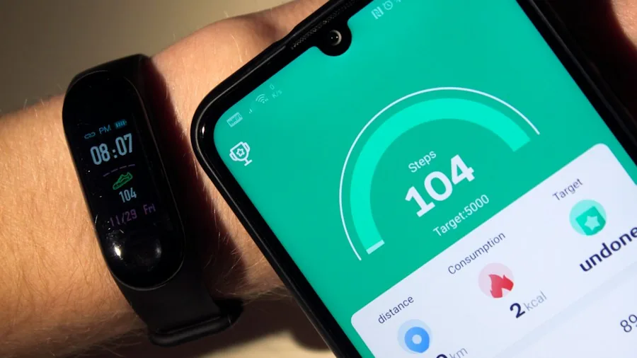 health app smartphone screen fitness