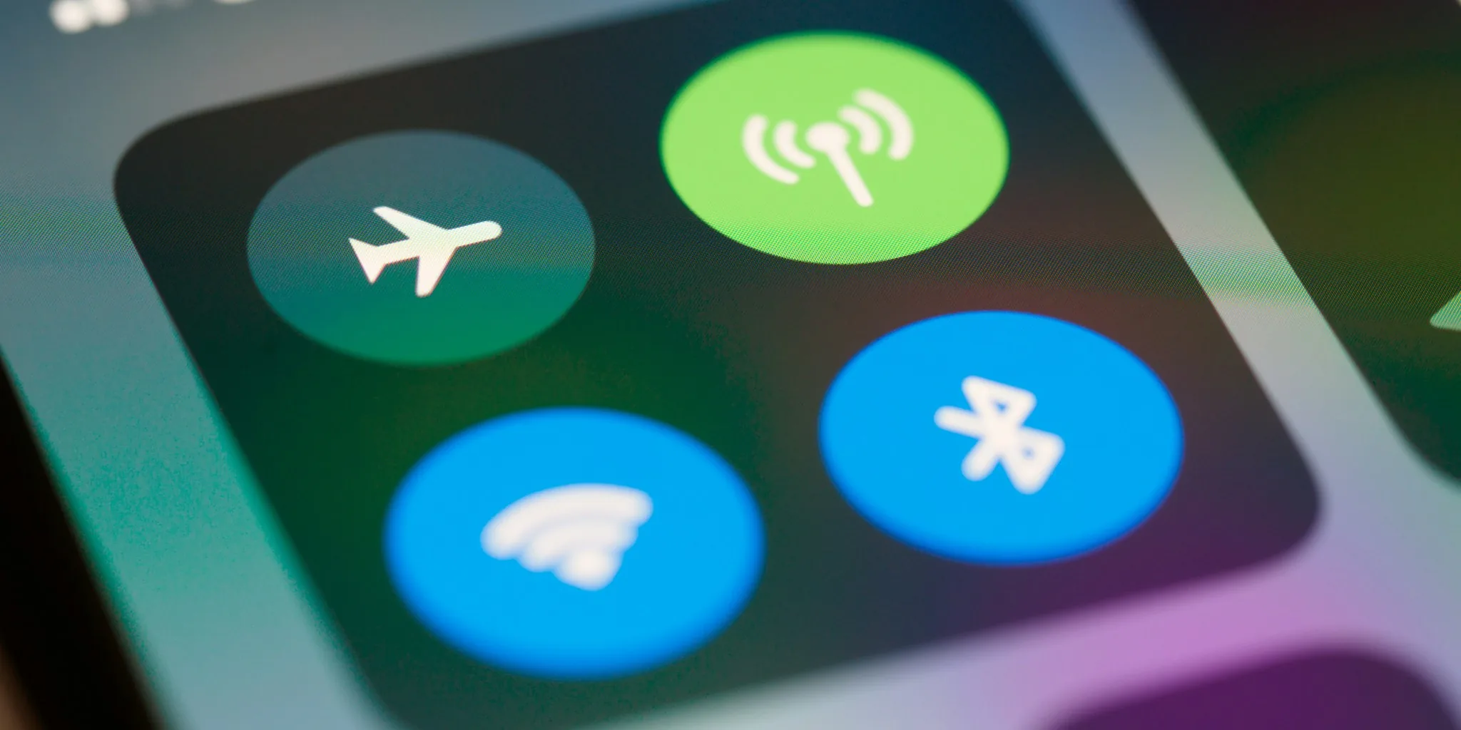What That Green iPhone Status Bar Icon Really Means