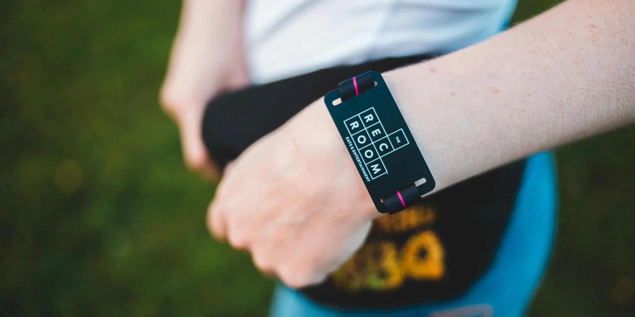 minimalist fitness tracker wrist band lifestyle