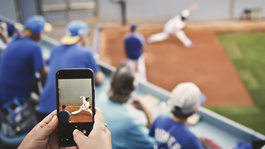 mobile phone baseball game screen