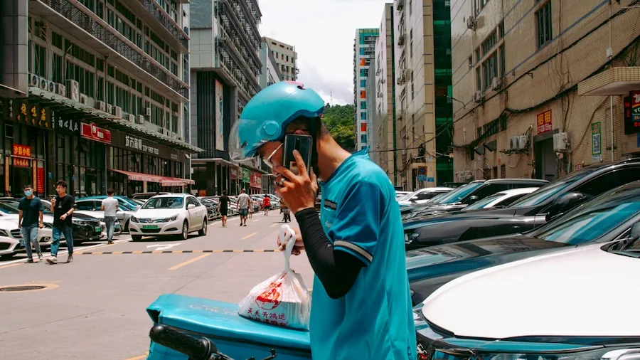 mobile phone delivery waiting