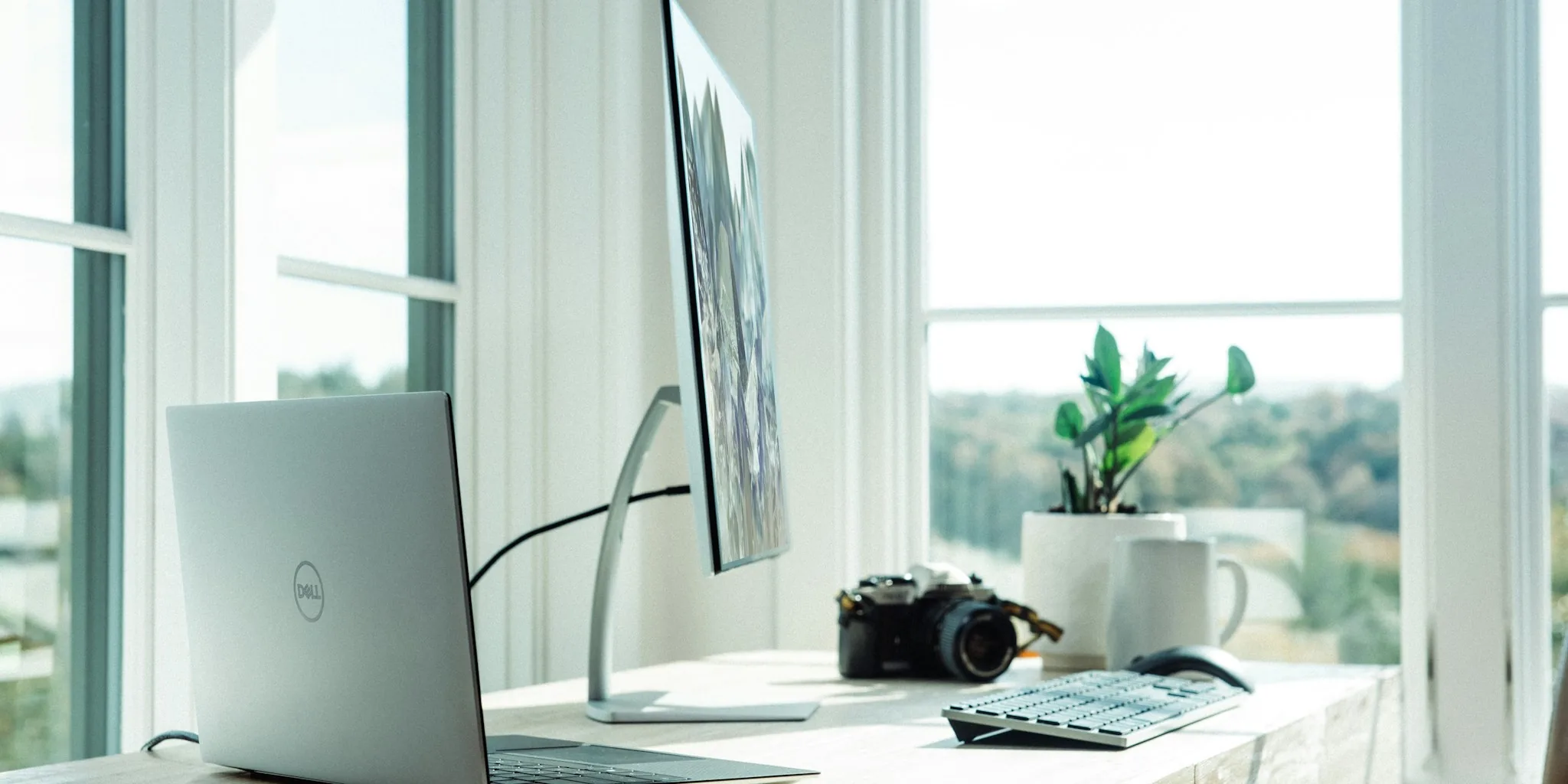 Mesh Routers Without Visible Antennas Work Perfectly