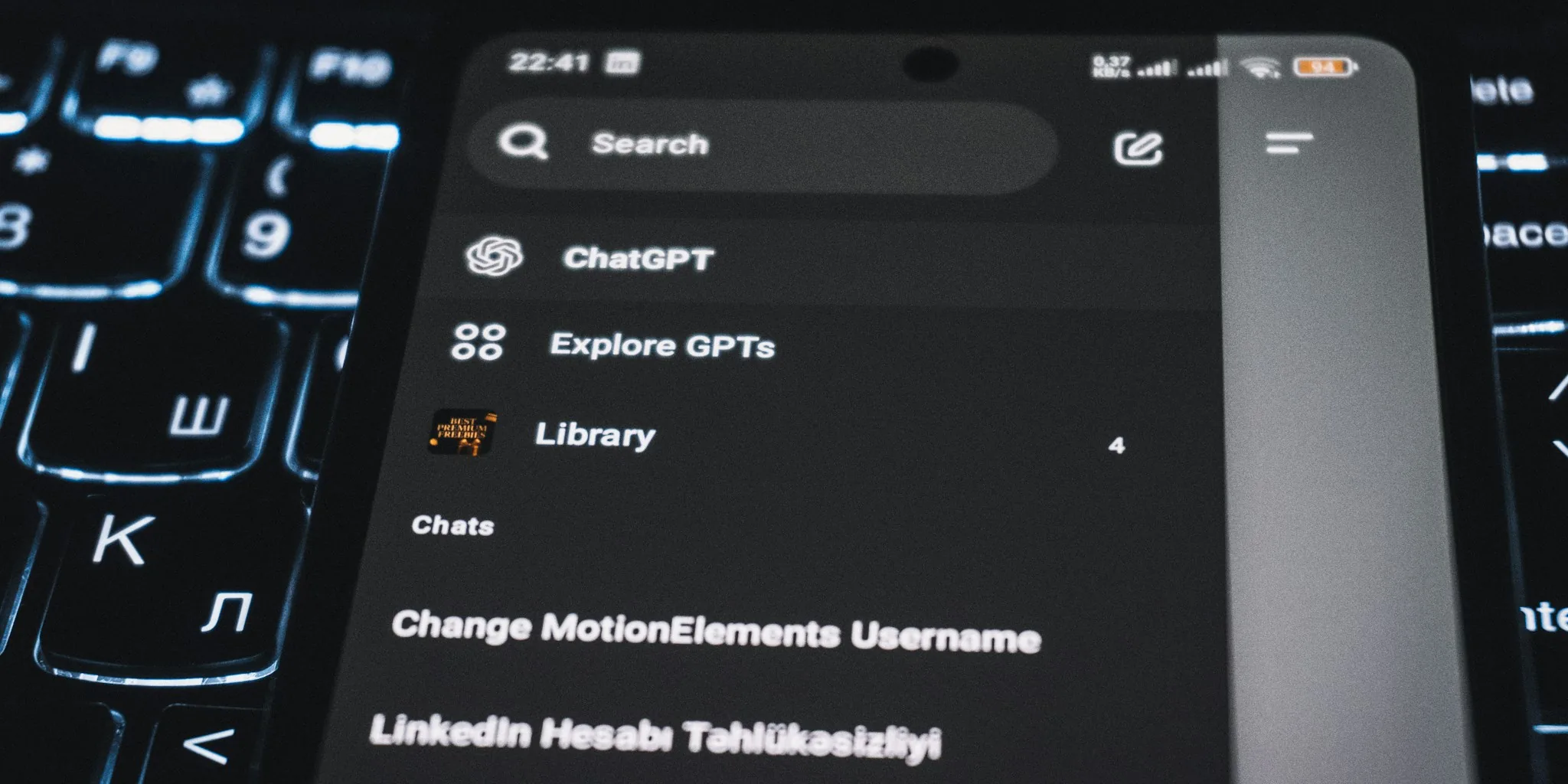 iOS 27 Siri AI Arrives With Access Waitlist Next Month