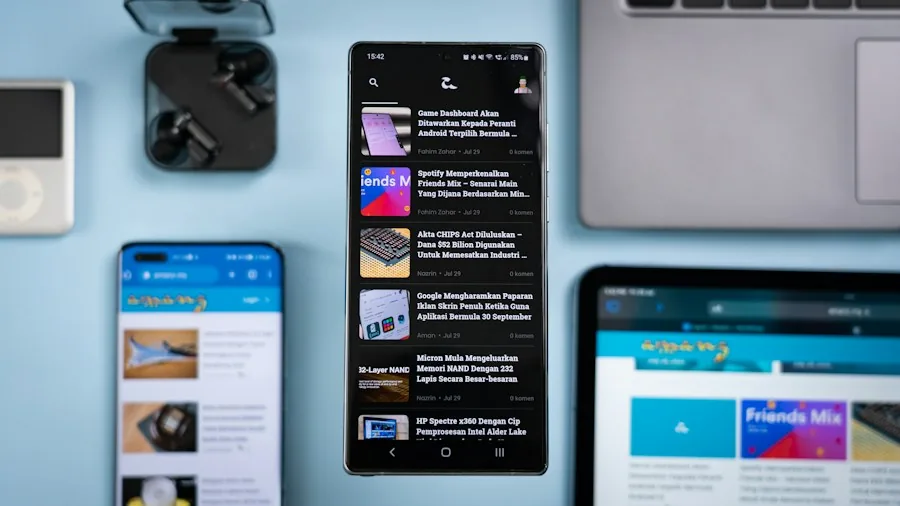 multitasking two apps simultaneously