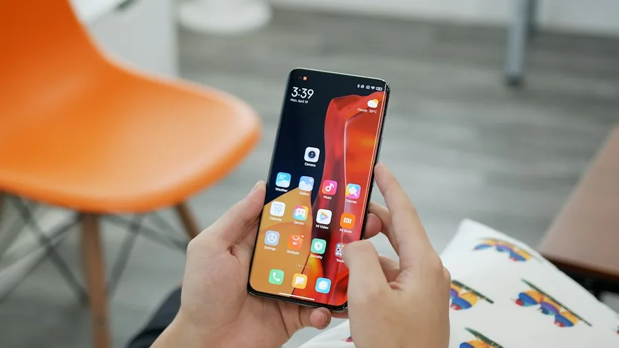 OLED display quality smartphone