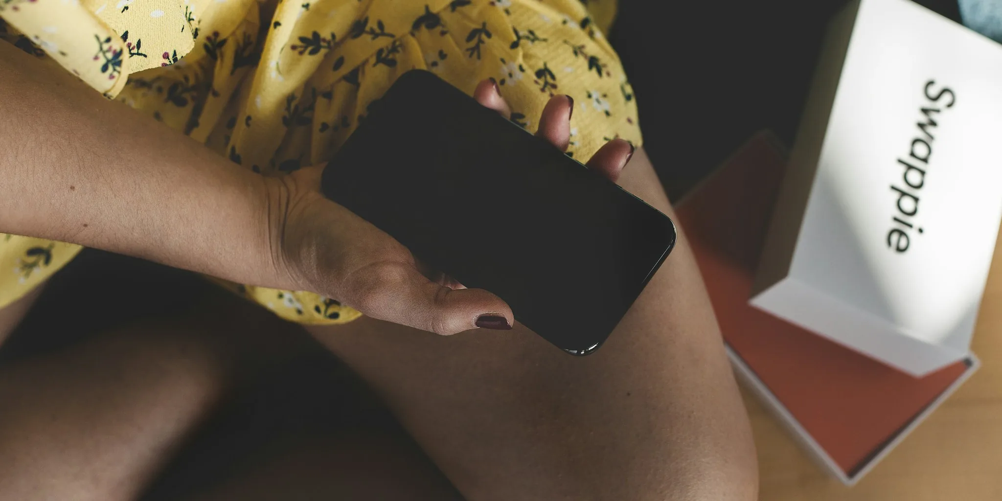 iPhone Duo Pre-Orders Sell Out in Minutes