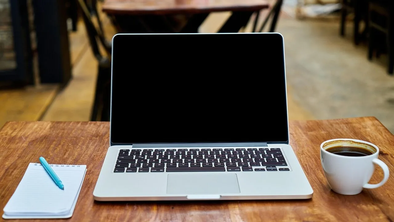 Apple iWork Rolling Out Intelligent Assistant Feature