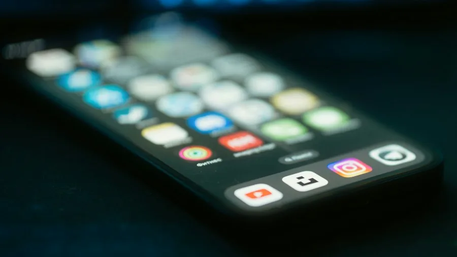 phone lock screen shortcuts