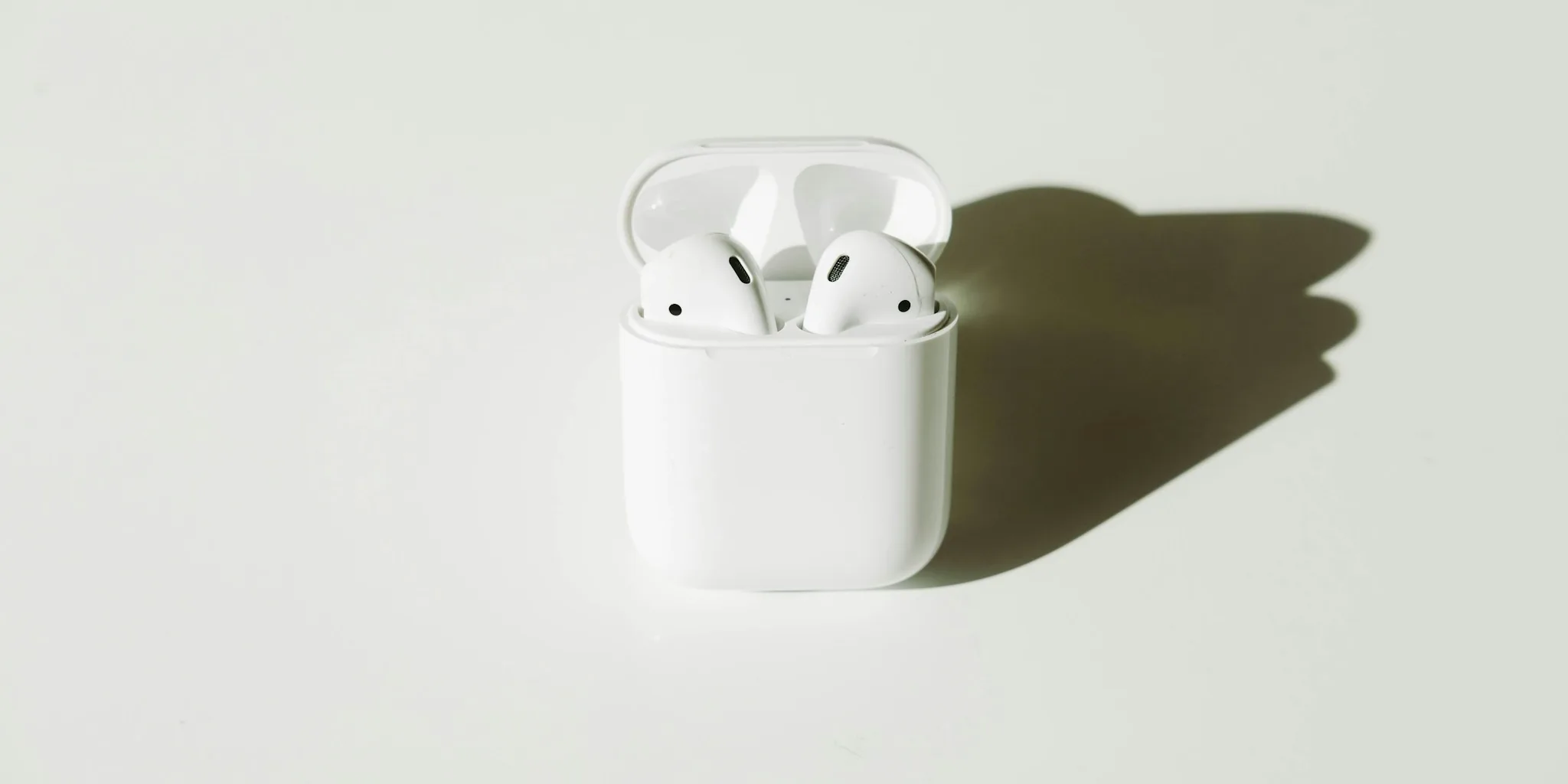 Sennheiser's New Earbuds Let You Swap All Batteries at Home