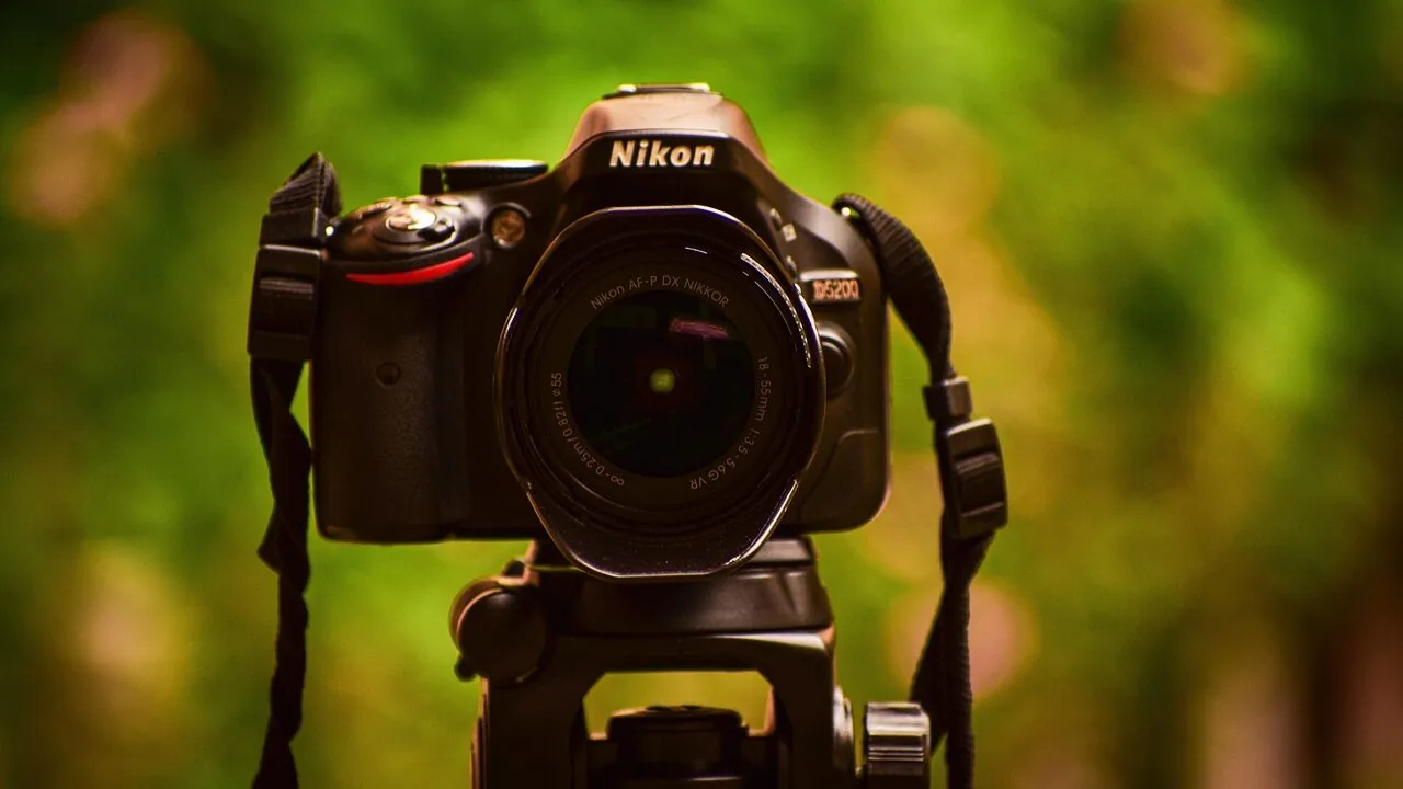 The Best Tripods for DSLR Photographers