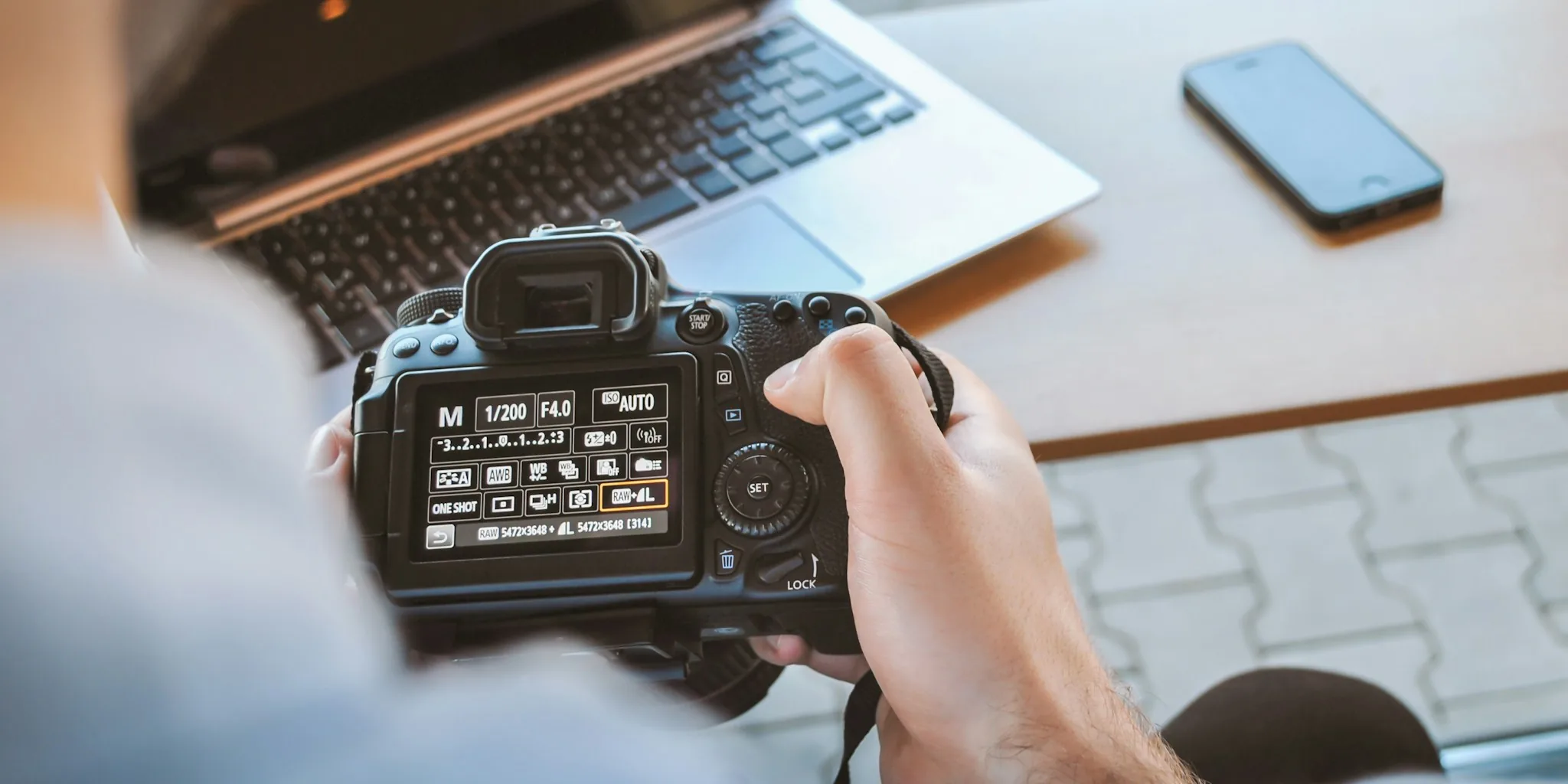 Why an Older Mirrorless Camera Outsells Sony's Newest Model