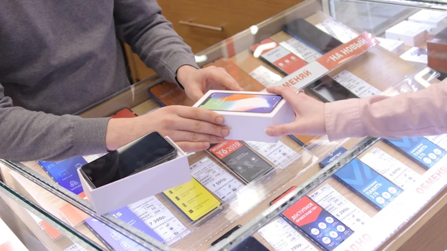 retail shelf phone comparison