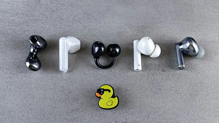 selecting earbud sizes comfort fit