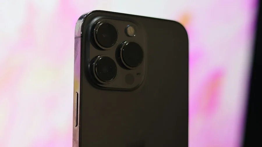 smartphone camera system close up