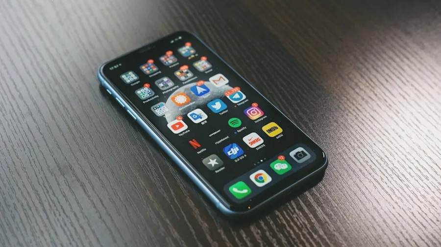 smartphone emergency contact setup