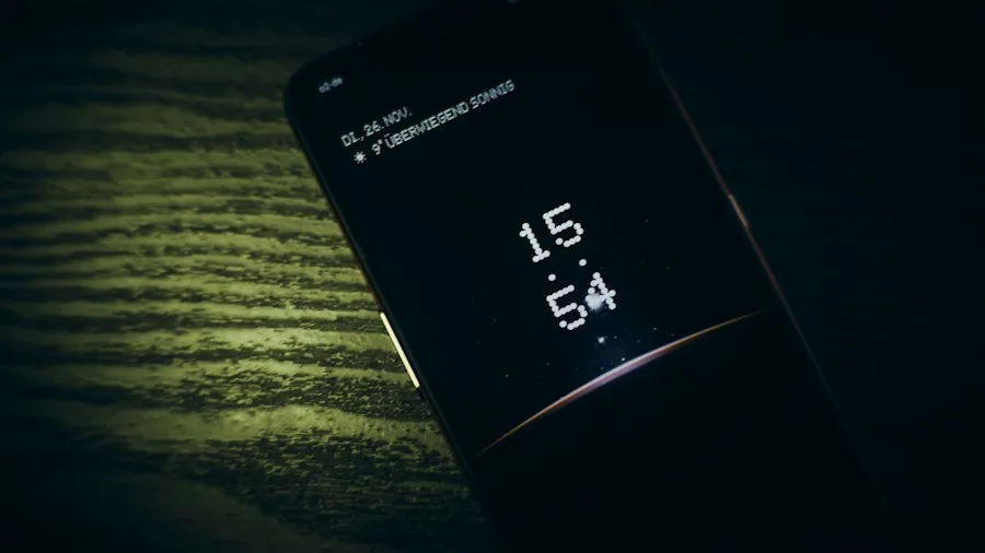 smartphone notifications on lock screen display