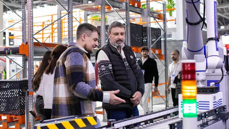 supply chain logistics warehouse