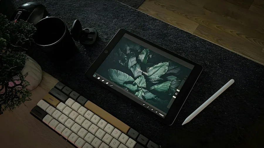 tech accessories iPad keyboard workspace