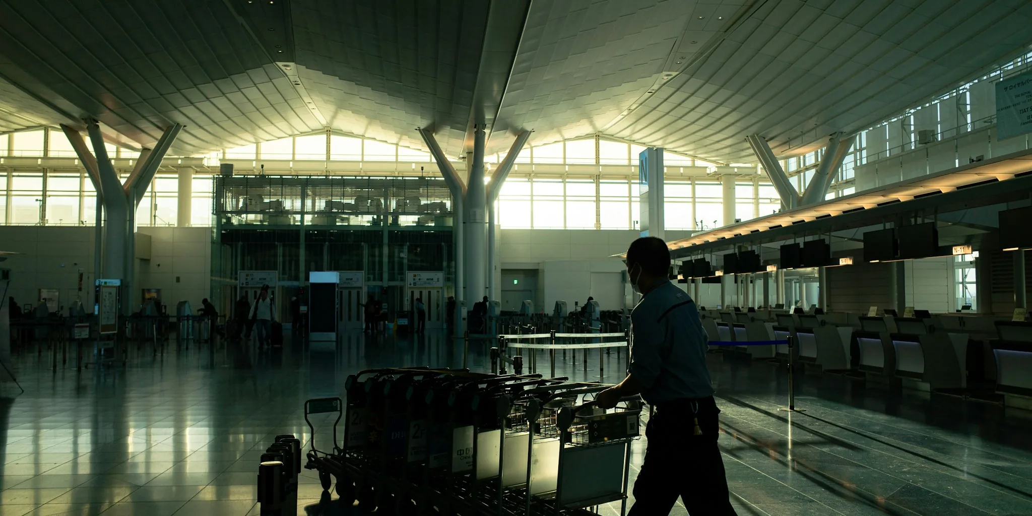 High-Capacity Power Banks: A Travel Hassle You Should Avoid