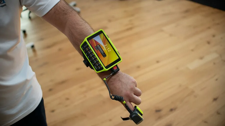 wearable device gym fitness activity