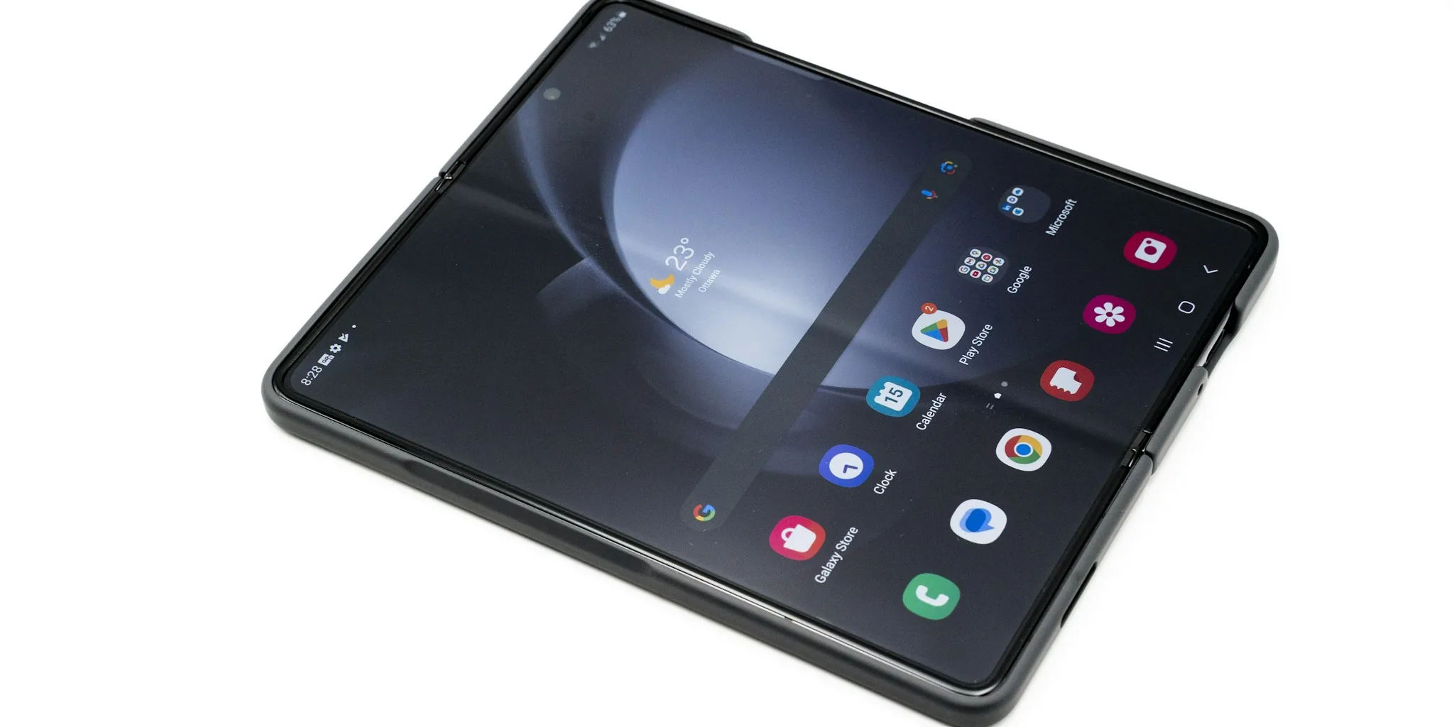 wide foldable smartphone display